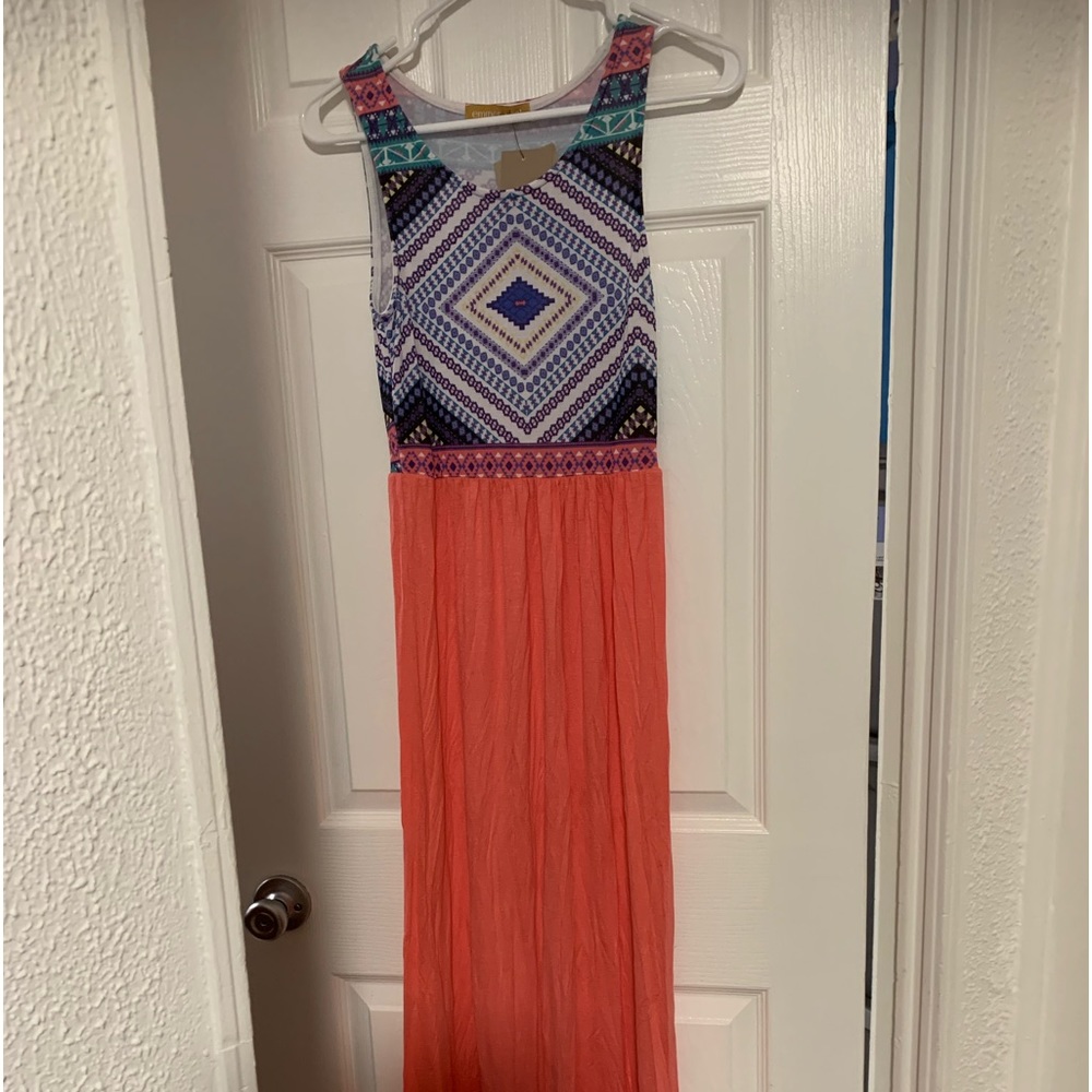 Emmer & Oat Sleeveless Maxi Dress Size: S